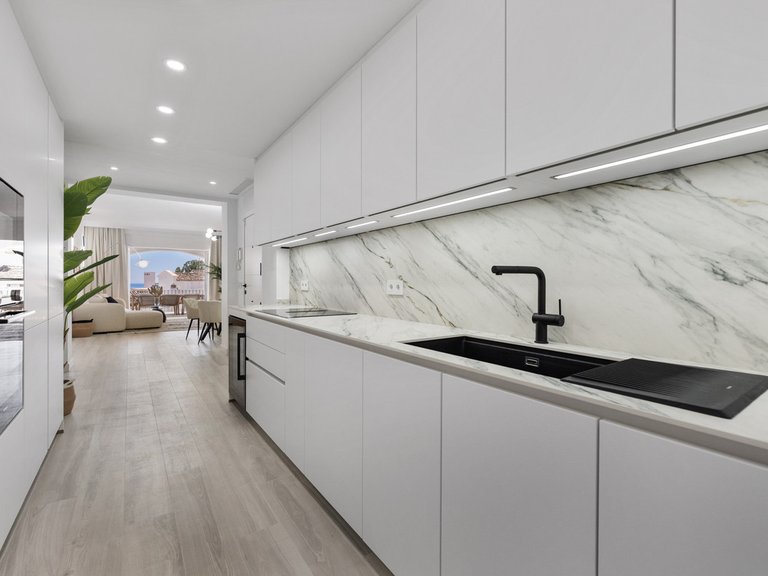 Apartment for Sale in Benahavís, Malaga 7