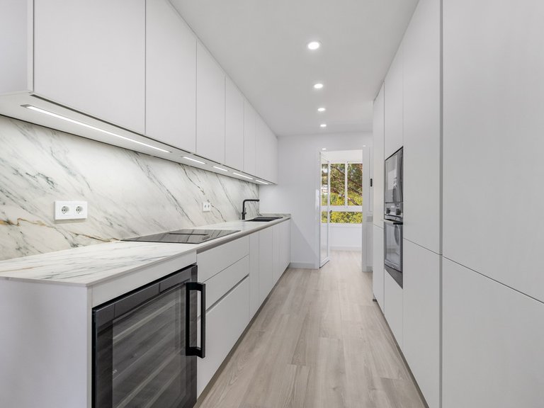 Apartment for Sale in Benahavís, Malaga 9
