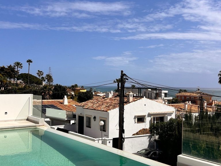 Villa for Sale in El Chaparral, Malaga 18
