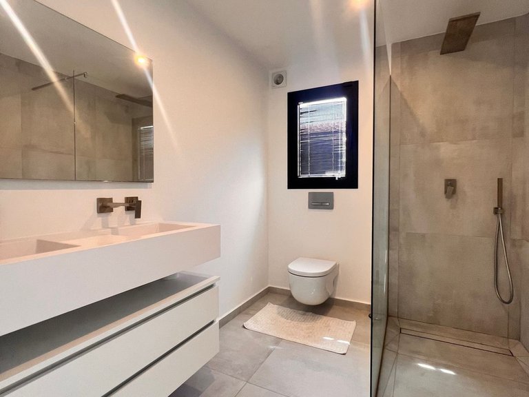 Villa for Sale in El Chaparral, Malaga 20