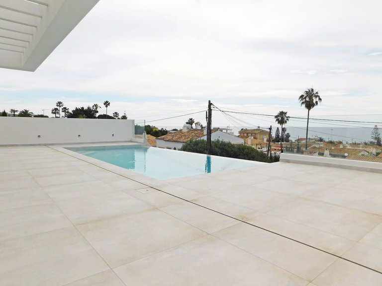 Villa for Sale in El Chaparral, Malaga 35