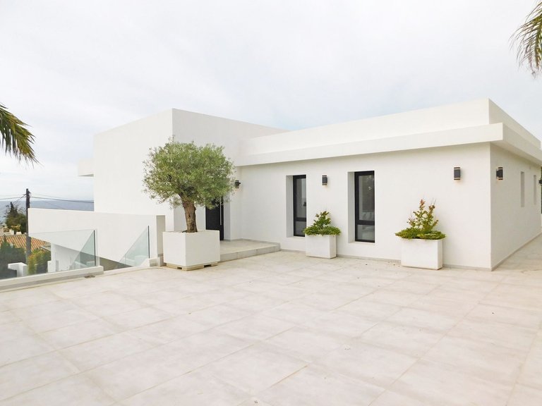 Villa for Sale in El Chaparral, Malaga 37