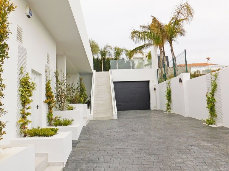 Villa for Sale in El Chaparral, Malaga 42