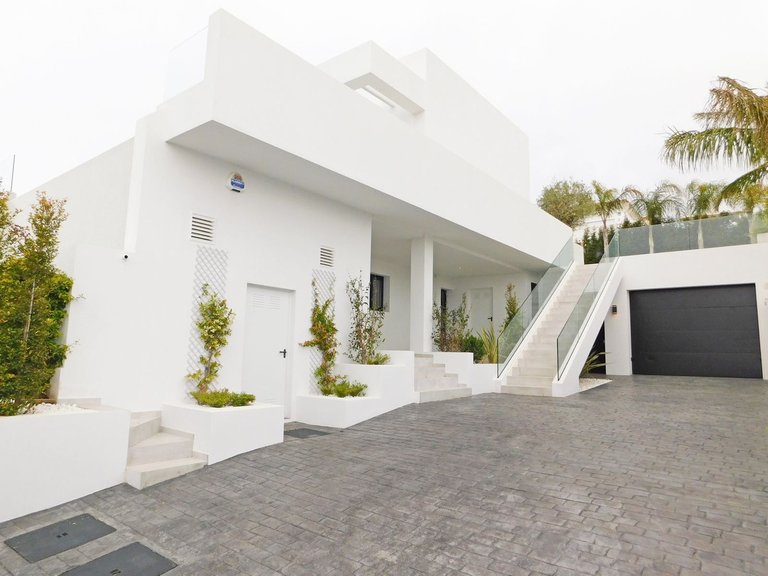 Villa for Sale in El Chaparral, Malaga 43