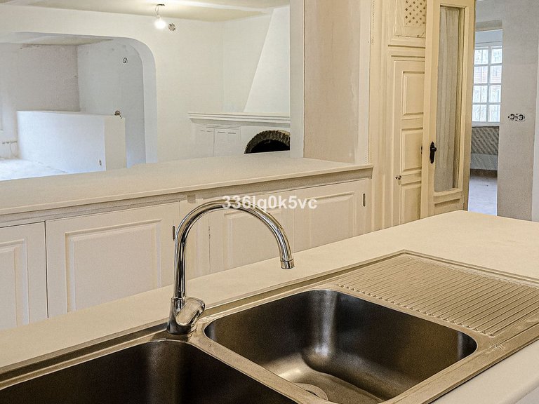 Villa for Sale in Benahavís, Malaga 12