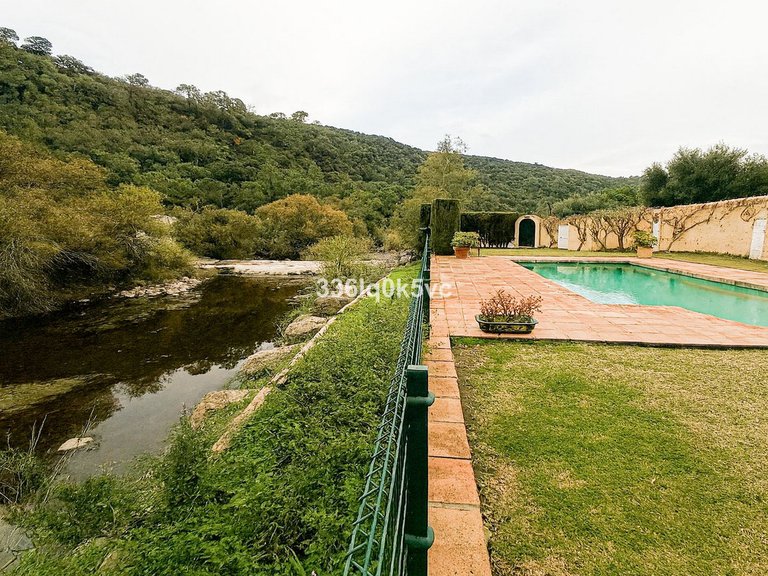 Villa for Sale in Benahavís, Malaga 2