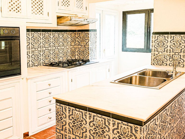 Villa for Sale in Benahavís, Malaga 21