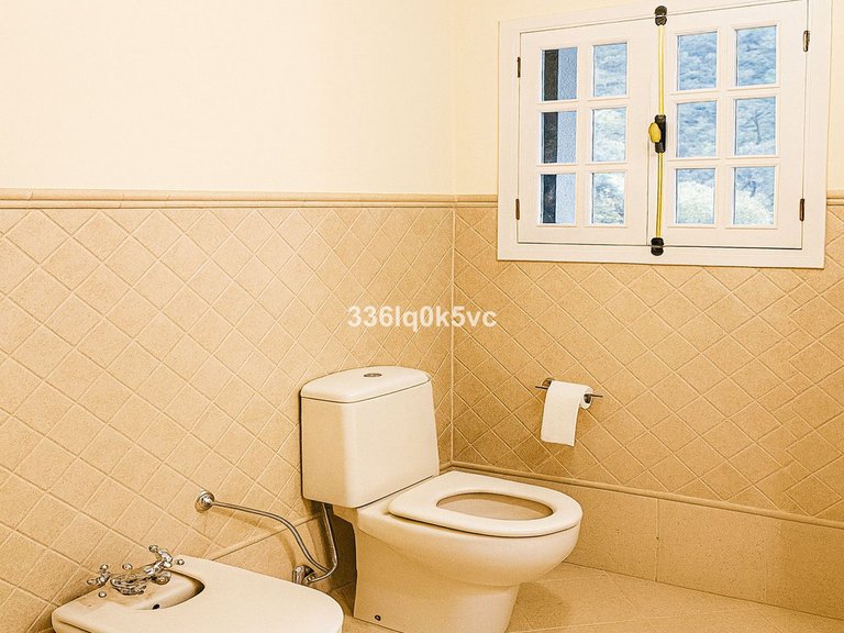 Villa for Sale in Benahavís, Malaga 30