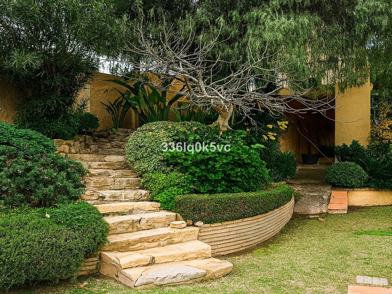 Villa for Sale in Benahavís, Malaga 35
