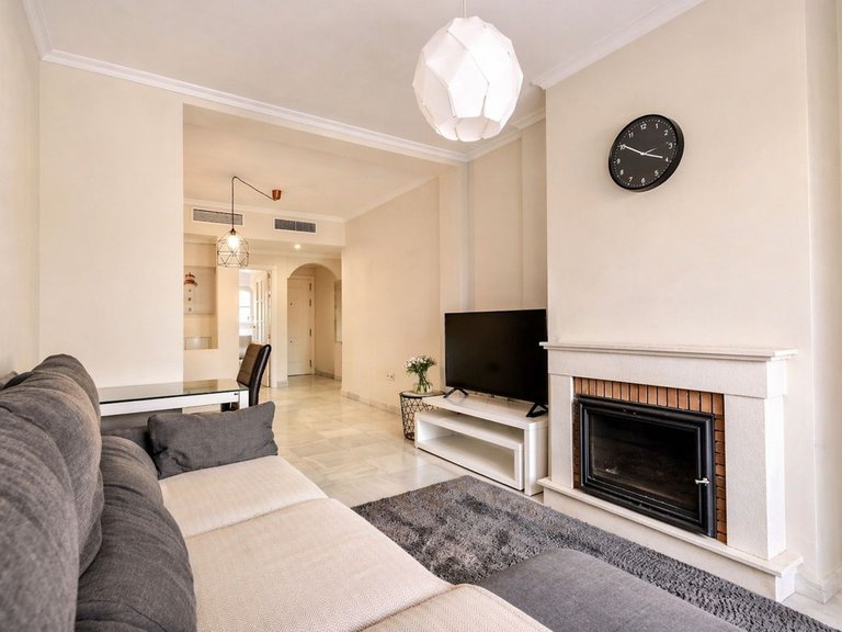 Apartment for Sale in Hacienda Del Sol, Malaga 1