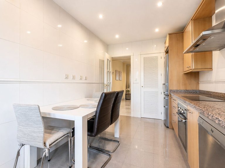 Apartment for Sale in Hacienda Del Sol, Malaga 10