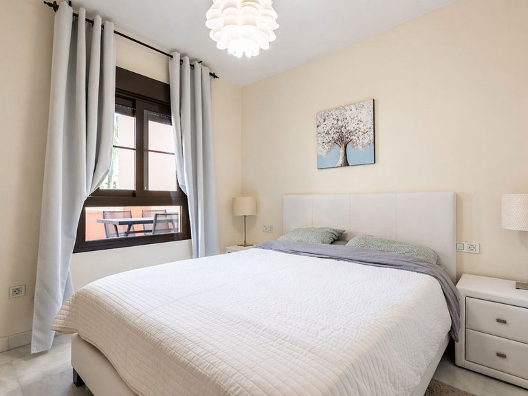 Apartment for Sale in Hacienda Del Sol, Malaga 13