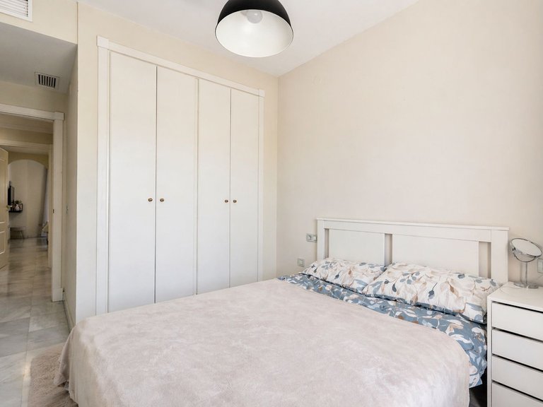 Apartment for Sale in Hacienda Del Sol, Malaga 15