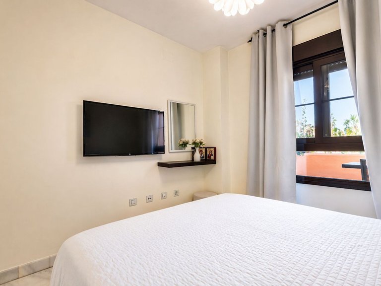 Apartment for Sale in Hacienda Del Sol, Malaga 19