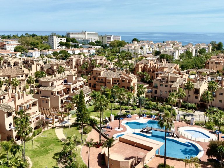 Apartment for Sale in Hacienda Del Sol, Malaga 2