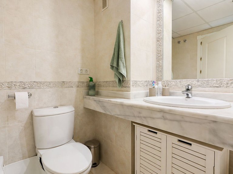 Apartment for Sale in Hacienda Del Sol, Malaga 6