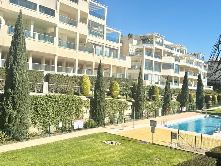 Apartment for Sale in Cerros Del Aguila, Malaga 1
