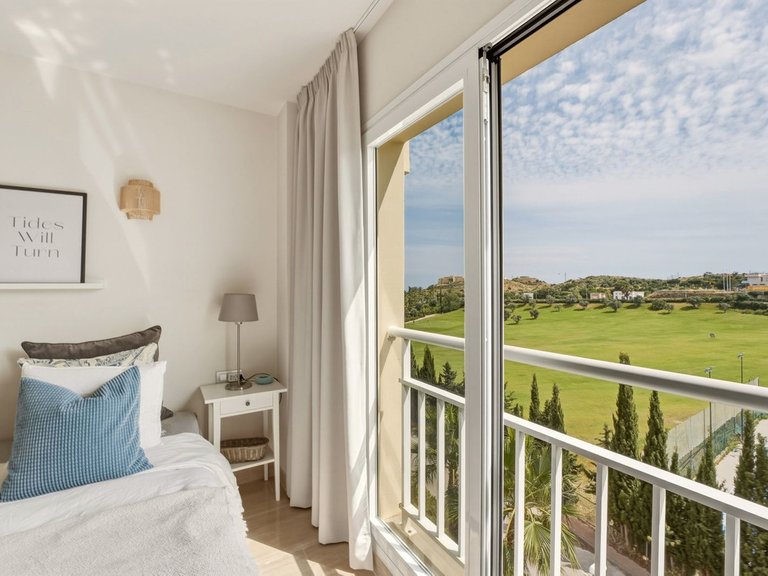 Apartment for Sale in Cerros Del Aguila, Malaga 19
