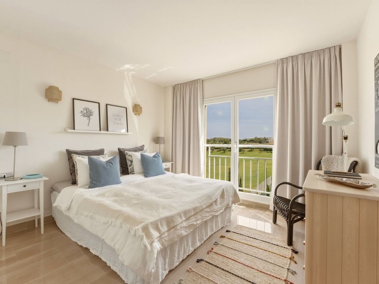 Apartment for Sale in Cerros Del Aguila, Malaga 5