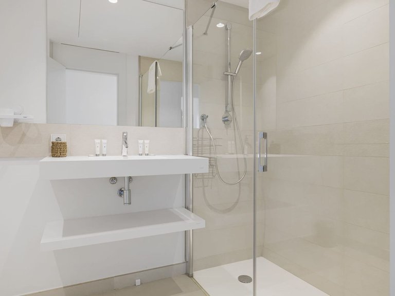 Apartment for Sale in Higueron, Malaga 15