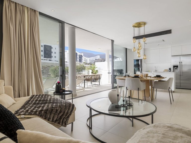 Apartment for Sale in Higueron, Malaga 4