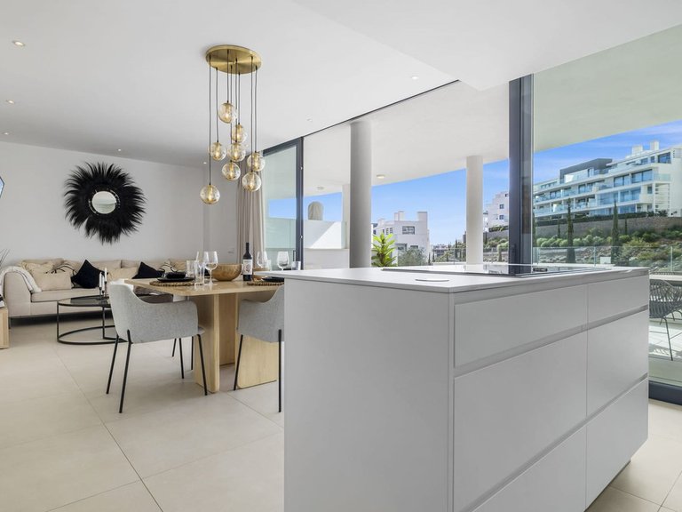 Apartment for Sale in Higueron, Malaga 8