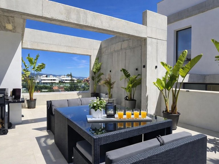 Villa for Sale in Nueva Andalucía, Malaga 26