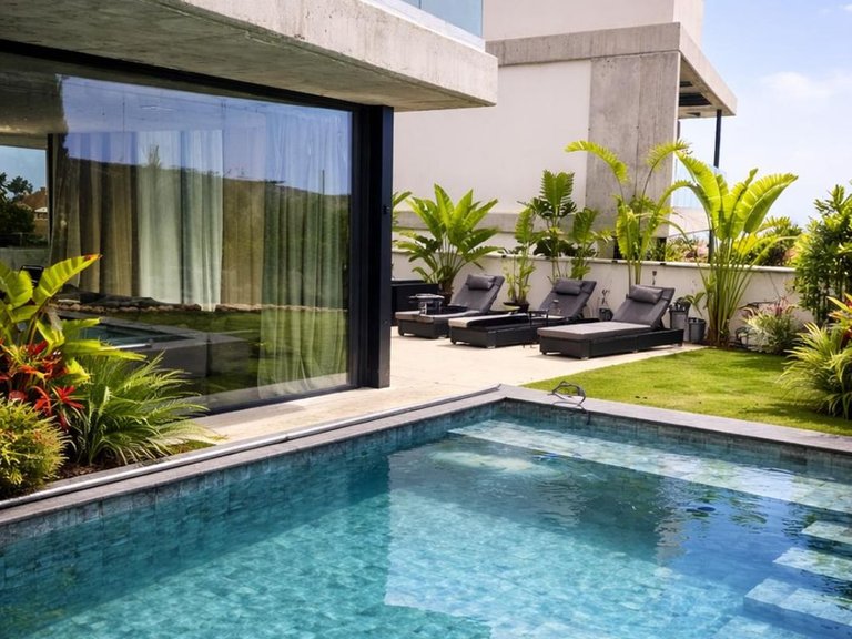 Villa for Sale in Nueva Andalucía, Malaga 3