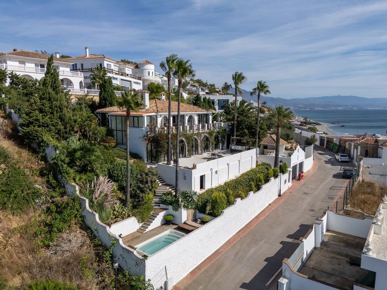 Villa for Sale in Manilva, Malaga 2