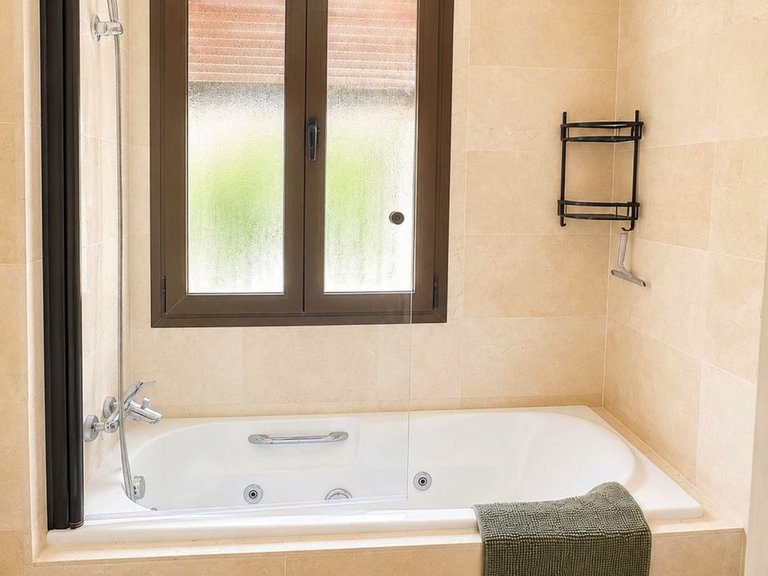 Apartment for Sale in Valle Romano, Malaga 8