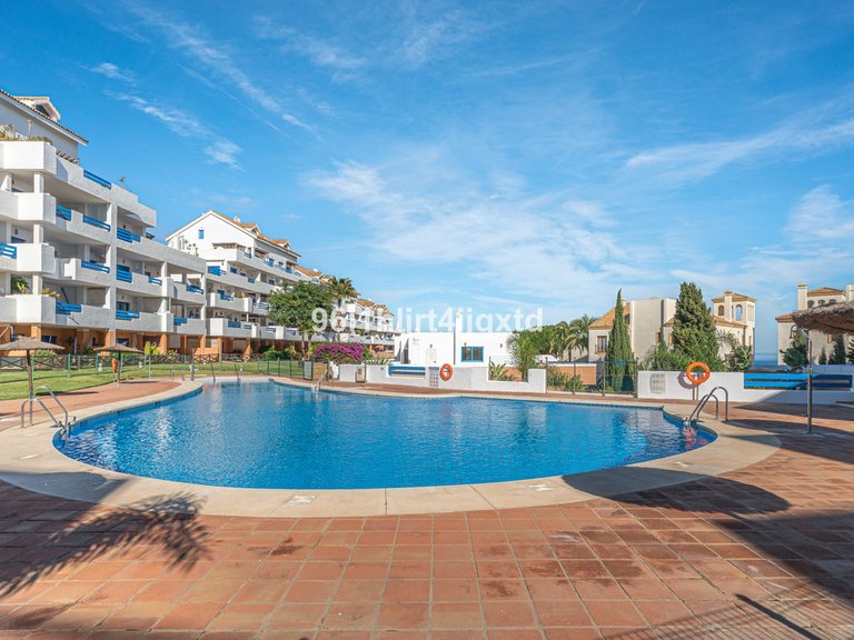 Apartment for Sale in La Duquesa, Malaga 1