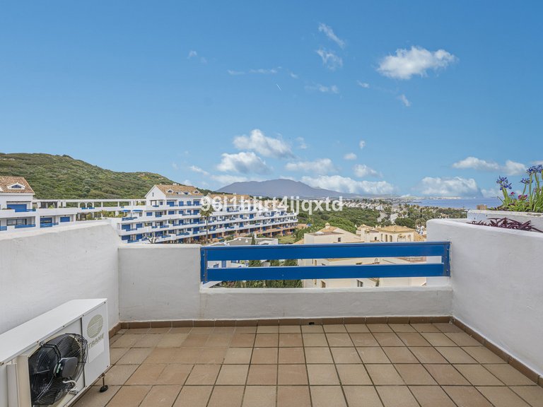 Apartment for Sale in La Duquesa, Malaga 16