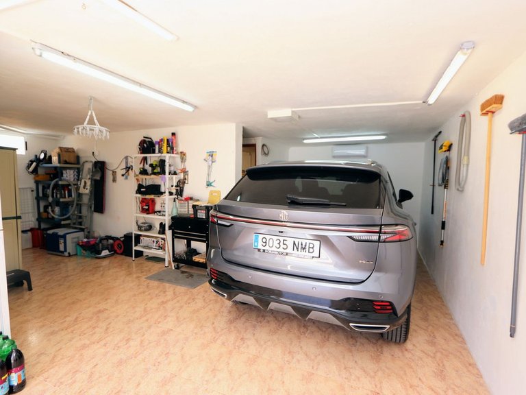 Villa for Sale in Los Altos, Alicante 35