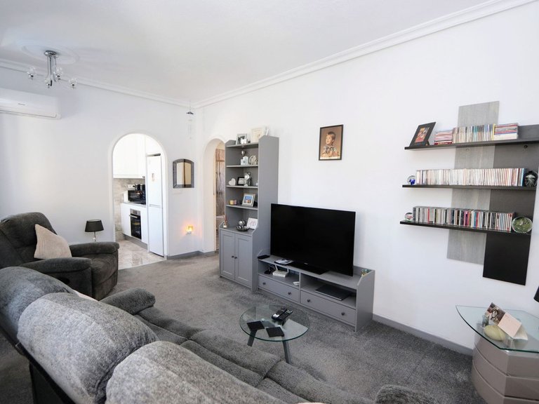 Villa for Sale in Los Altos, Alicante 9