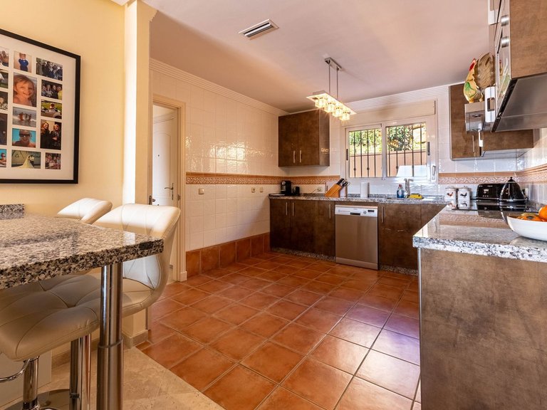 Apartment for Sale in La Mairena, Malaga 16