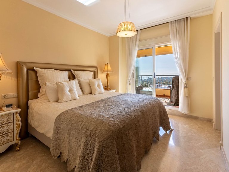 Apartment for Sale in La Mairena, Malaga 17