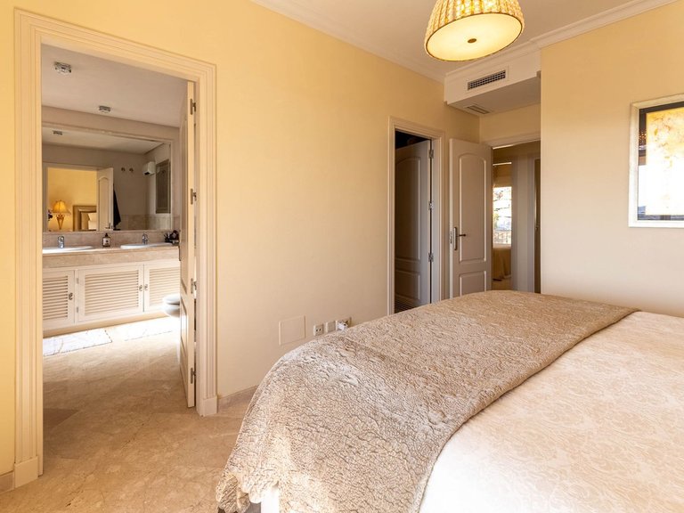Apartment for Sale in La Mairena, Malaga 18