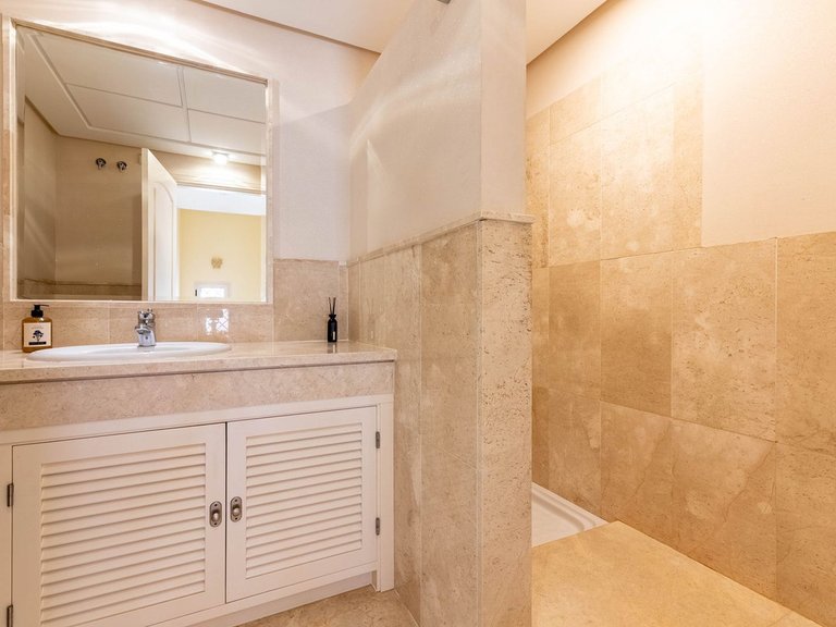 Apartment for Sale in La Mairena, Malaga 22