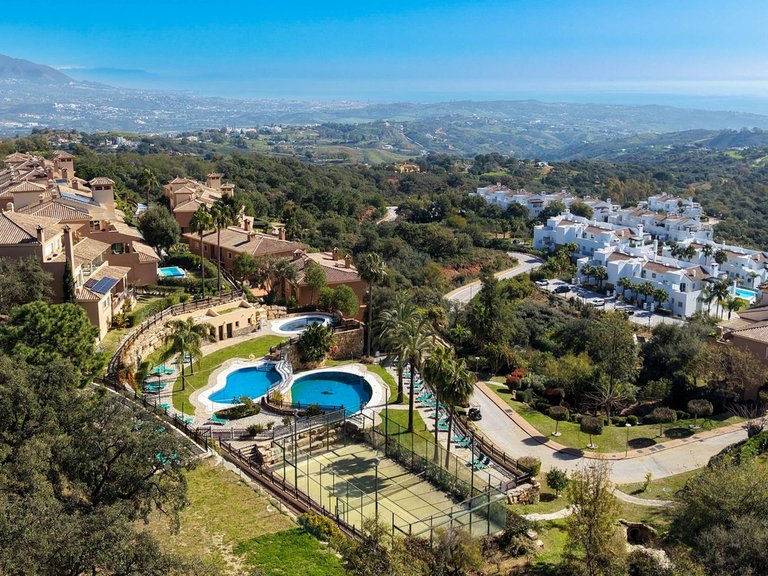 Apartment for Sale in La Mairena, Malaga 30