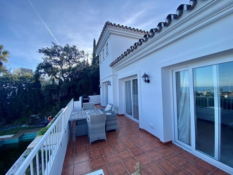 Villa for Sale in Calahonda, Malaga 14