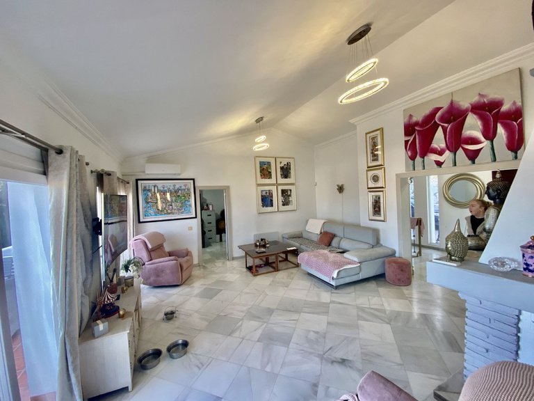 Villa for Sale in Calahonda, Malaga 26