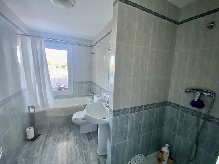 Villa for Sale in Calahonda, Malaga 28