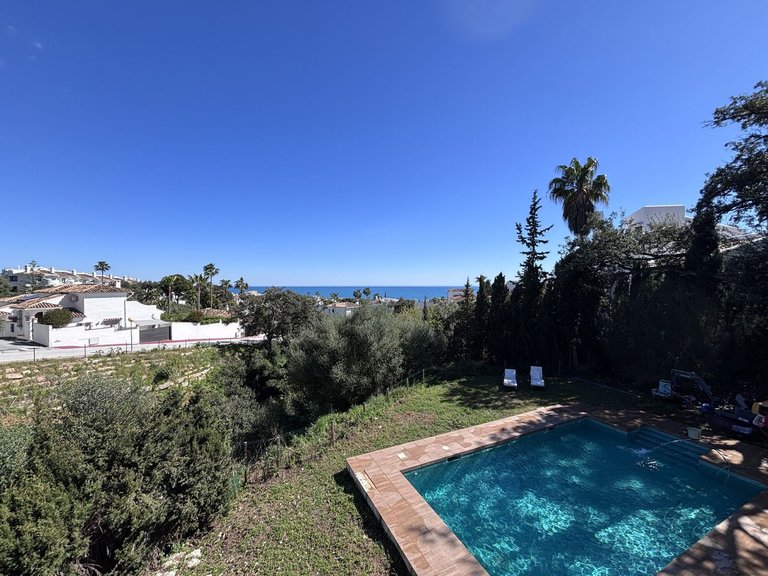 Villa for Sale in Calahonda, Malaga 33