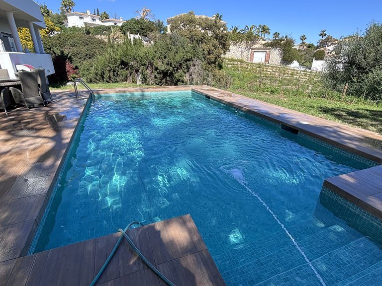 Villa for Sale in Calahonda, Malaga 36