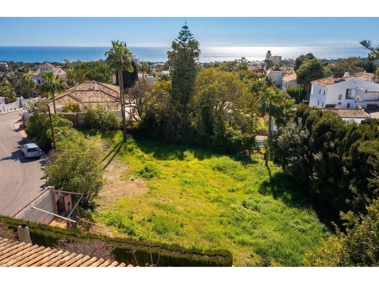 Plot for Sale in El Rosario, Malaga 5