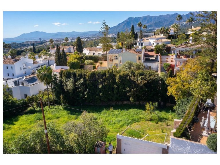 Plot for Sale in El Rosario, Malaga 6