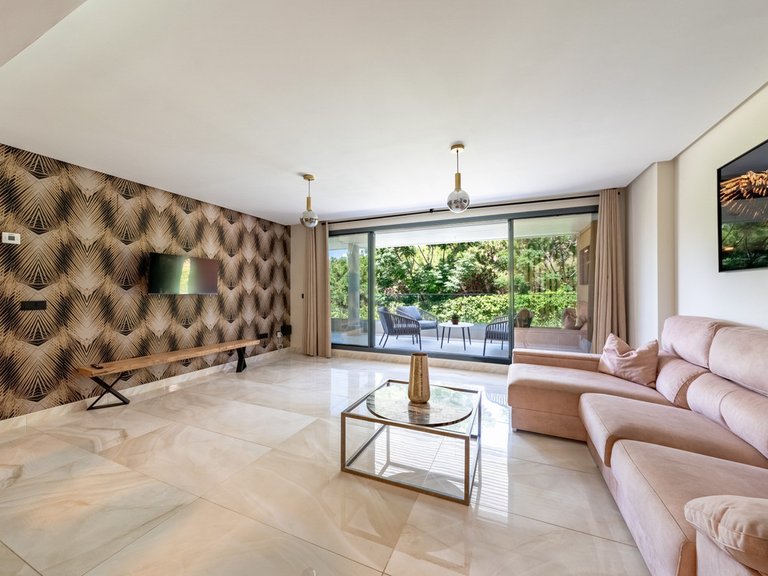 Apartment for Sale in Benahavís, Malaga 4