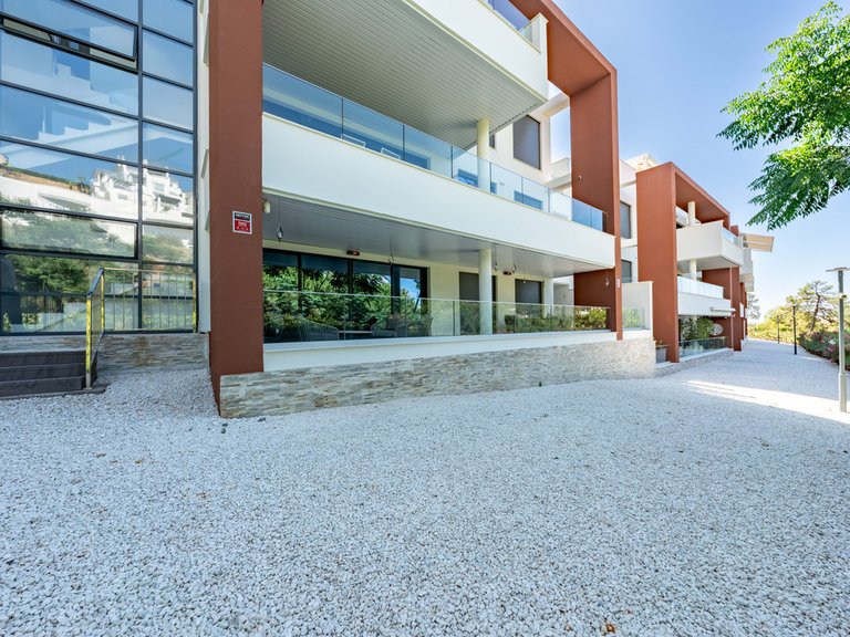 Apartment for Sale in Benahavís, Malaga 42