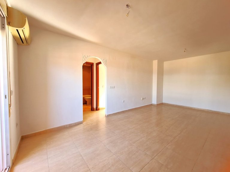 Villa for Sale in San Luis De Sabinillas, Malaga 4