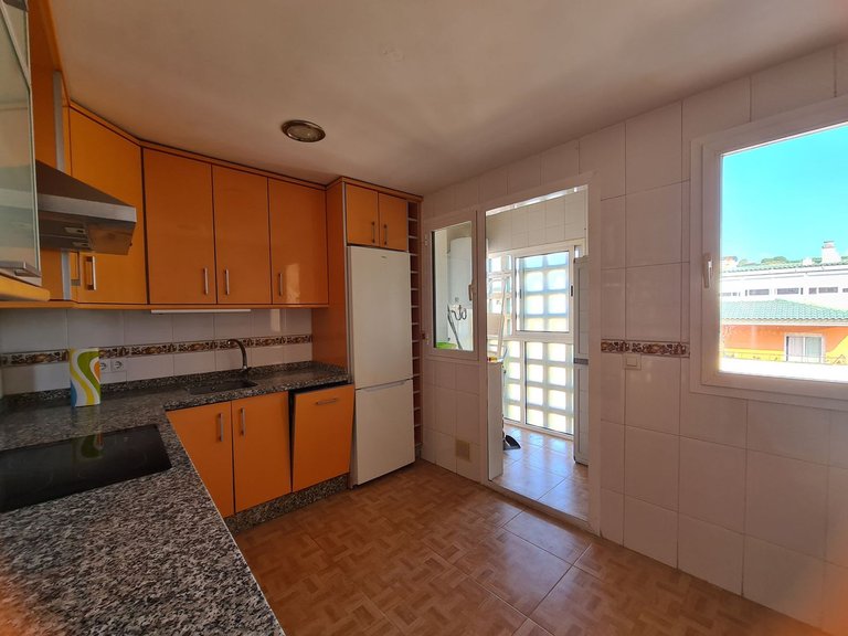 Villa for Sale in San Luis De Sabinillas, Malaga 9